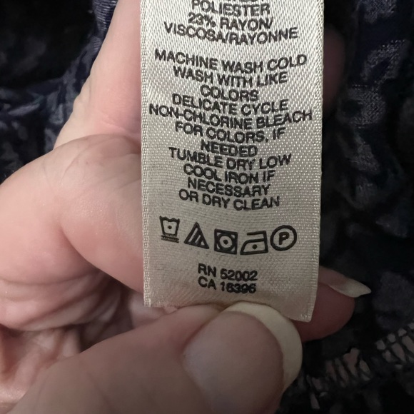 DKNY Jeans Lovely Purple Top - Picture 3 of 4